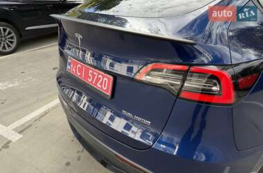 Позашляховик / Кросовер Tesla Model Y 2021 в 