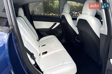 Позашляховик / Кросовер Tesla Model Y 2021 в 