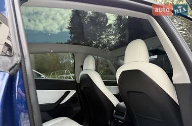 Позашляховик / Кросовер Tesla Model Y 2021 в 