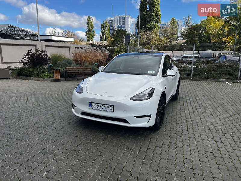 Внедорожник / Кроссовер Tesla Model Y 2023 в Одессе