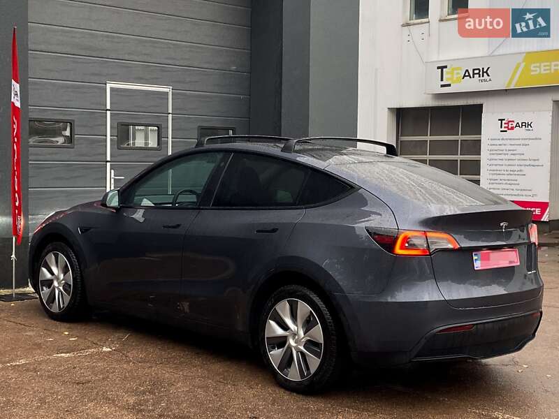Позашляховик / Кросовер Tesla Model Y 2022 в Києві