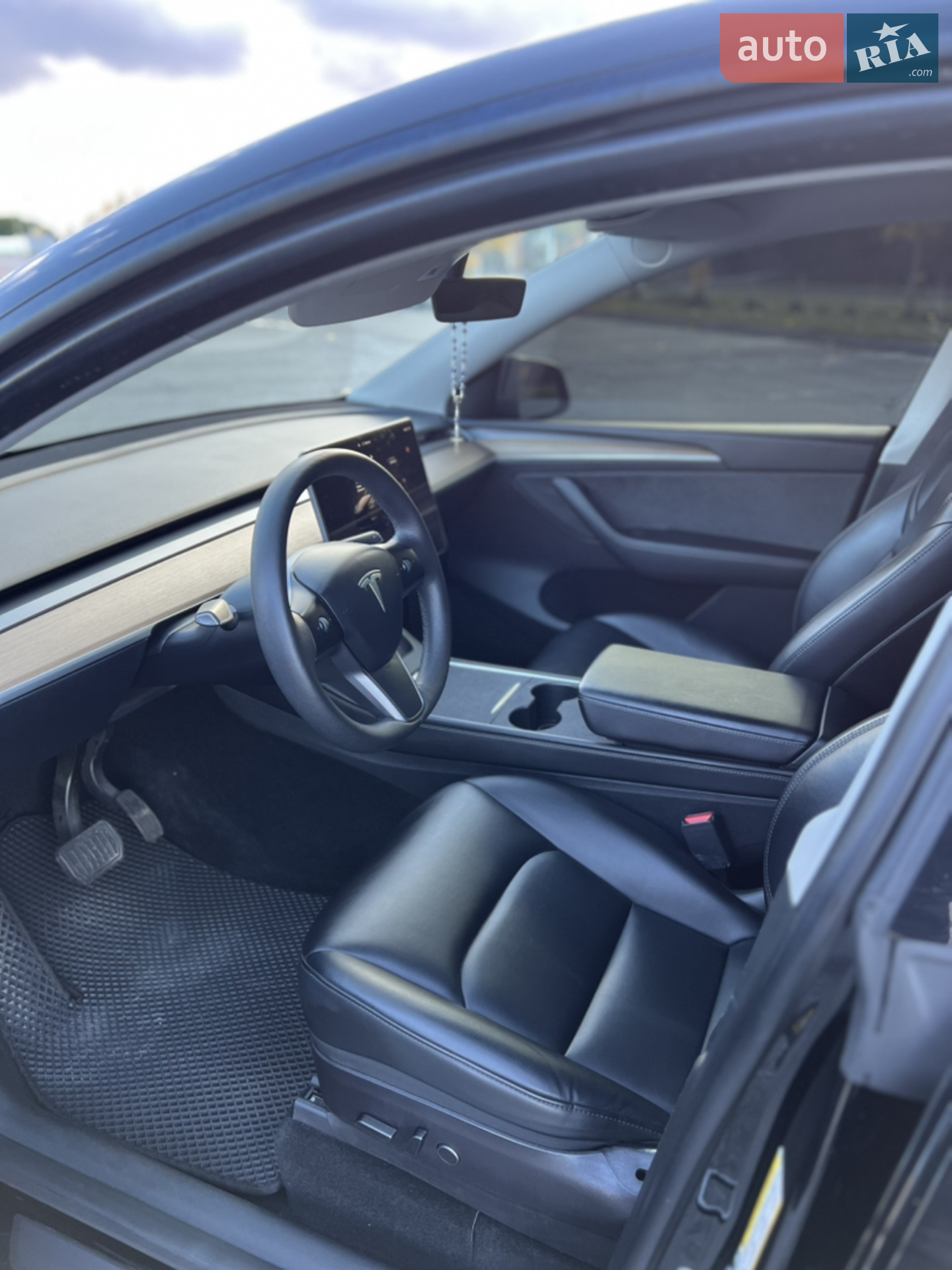 2023 Tesla Model Y - мініатюра 25