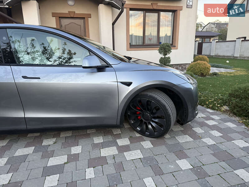 Позашляховик / Кросовер Tesla Model Y 2024 в Івано-Франківську фото 9 Позашляховик / Кросовер Tesla Model Y 2024 в Івано-Франківську