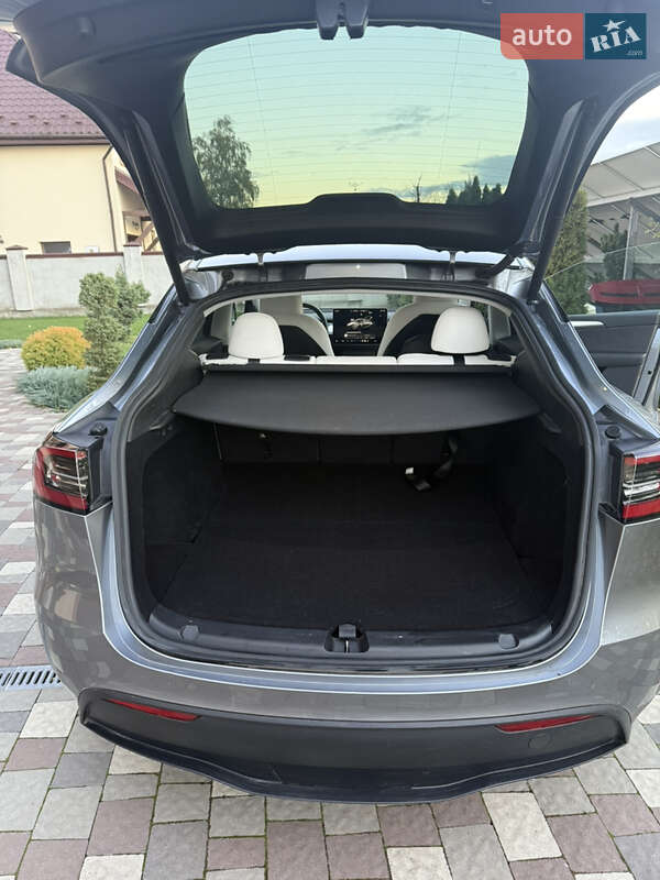 Позашляховик / Кросовер Tesla Model Y 2024 в Івано-Франківську фото 16 Позашляховик / Кросовер Tesla Model Y 2024 в Івано-Франківську