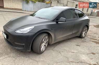Позашляховик / Кросовер Tesla Model Y 2021 в  фото 17 Позашляховик / Кросовер Tesla Model Y 2021 в