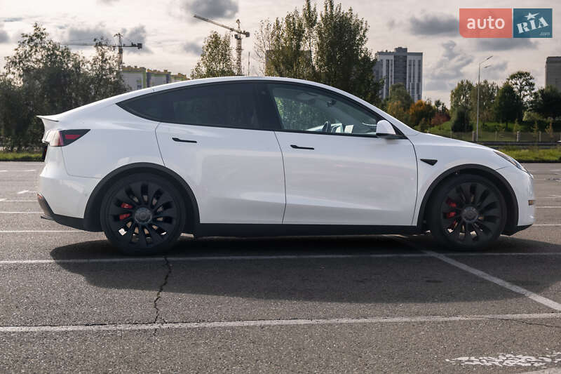Внедорожник / Кроссовер Tesla Model Y 2022 в Киеве фото 12 Внедорожник / Кроссовер Tesla Model Y 2022 в Киеве