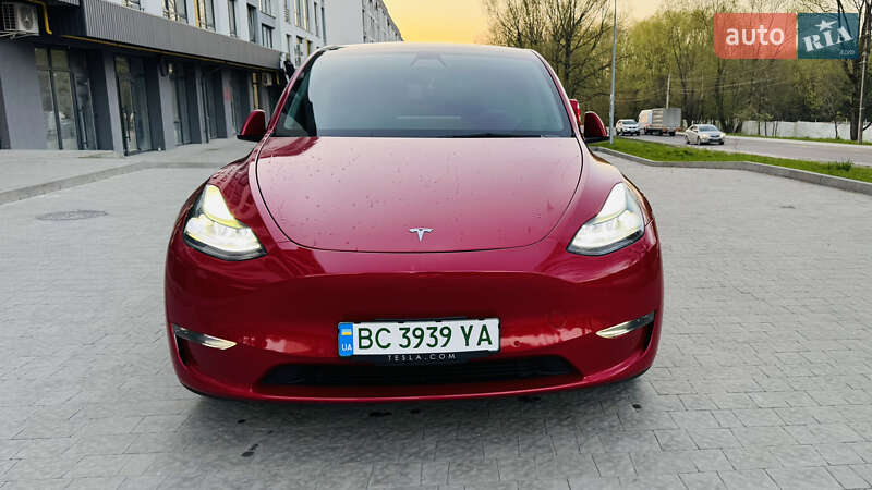 Позашляховик / Кросовер Tesla Model Y 2021 в Львові