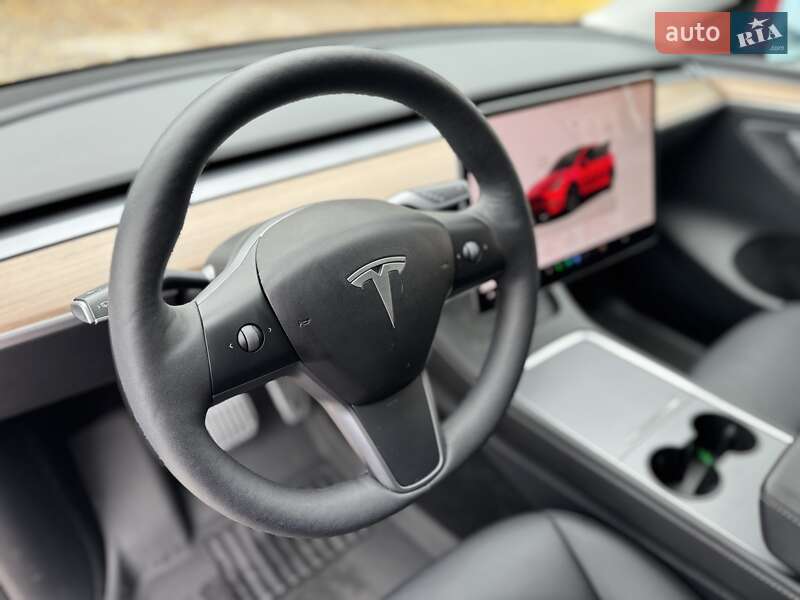 Внедорожник / Кроссовер Tesla Model Y 2023 в Хмельнике