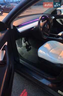 Внедорожник / Кроссовер Tesla Model Y 2020 в 