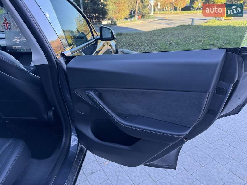 Позашляховик / Кросовер Tesla Model Y 2022 в Львові фото 47 Позашляховик / Кросовер Tesla Model Y 2022 в Львові