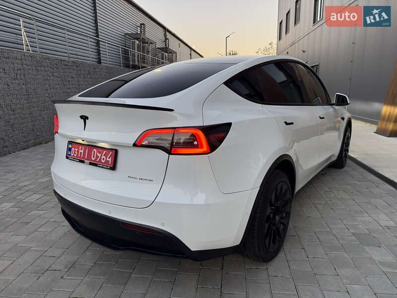 Позашляховик / Кросовер Tesla Model Y 2021 в Луцьку