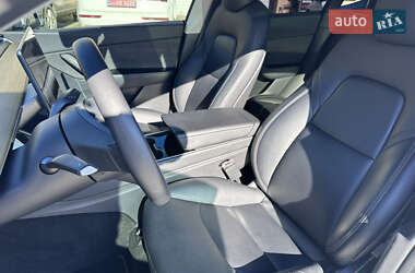 Внедорожник / Кроссовер Tesla Model Y 2020 в 