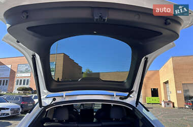 Внедорожник / Кроссовер Tesla Model Y 2020 в 