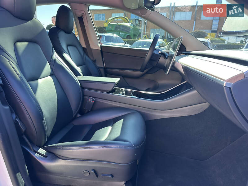 Внедорожник / Кроссовер Tesla Model Y 2020 в Луцке фото 31 Внедорожник / Кроссовер Tesla Model Y 2020 в Луцке