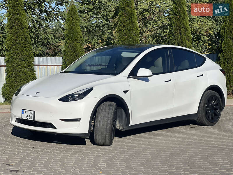 Внедорожник / Кроссовер Tesla Model Y 2022 в Ивано-Франковске