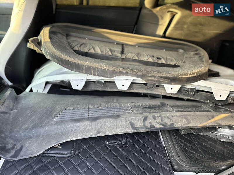 Позашляховик / Кросовер Tesla Model Y 2023 в Рівному