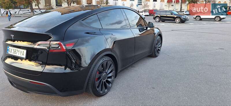 Позашляховик / Кросовер Tesla Model Y 2023 в Харкові фото 5 Позашляховик / Кросовер Tesla Model Y 2023 в Харкові