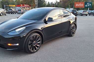 Внедорожник / Кроссовер Tesla Model Y 2023 в 