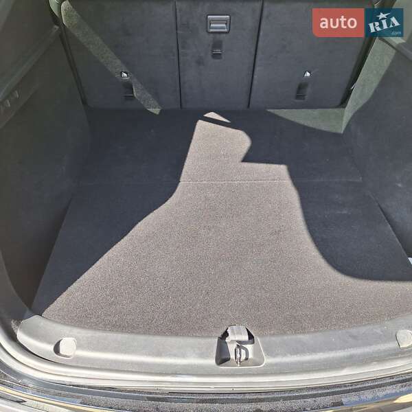 Позашляховик / Кросовер Tesla Model Y 2023 в Харкові фото 21 Позашляховик / Кросовер Tesla Model Y 2023 в Харкові