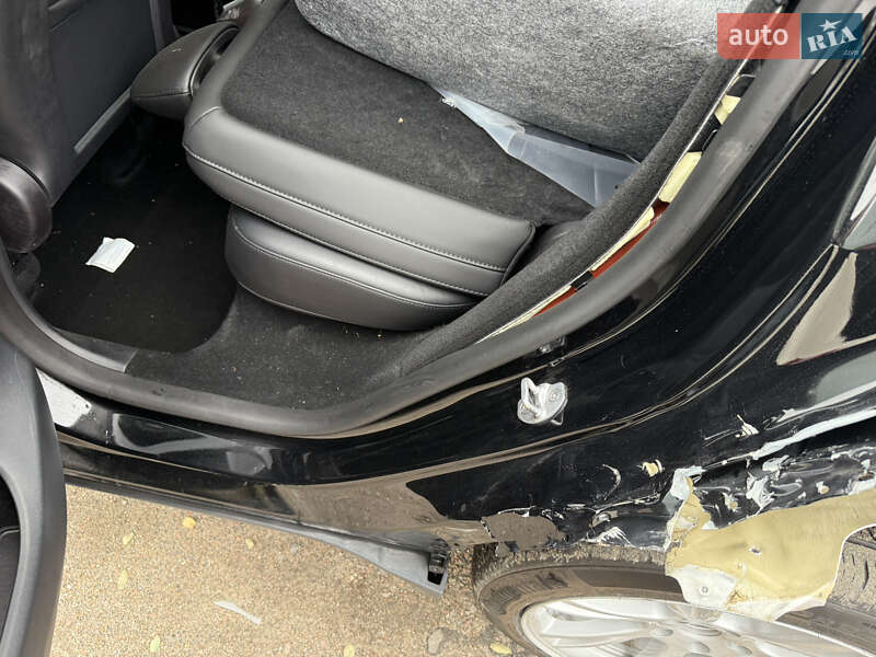 Внедорожник / Кроссовер Tesla Model Y 2023 в Киеве фото 13 Внедорожник / Кроссовер Tesla Model Y 2023 в Киеве