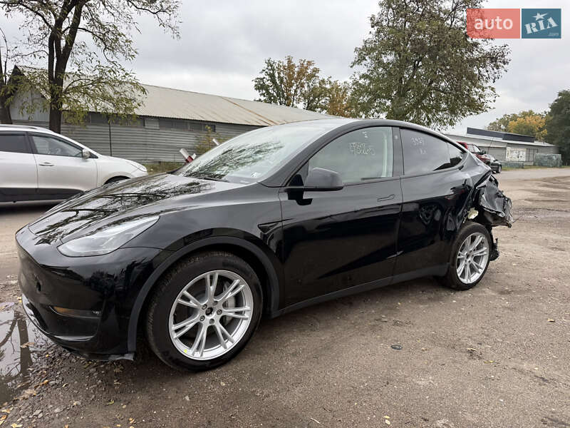 Внедорожник / Кроссовер Tesla Model Y 2023 в Киеве фото 3 Внедорожник / Кроссовер Tesla Model Y 2023 в Киеве