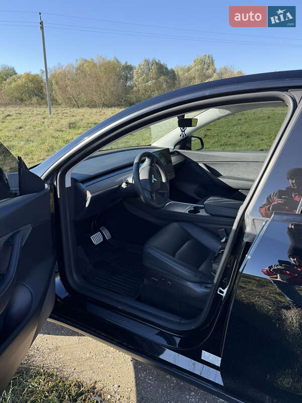 Позашляховик / Кросовер Tesla Model Y 2022 в Тернополі