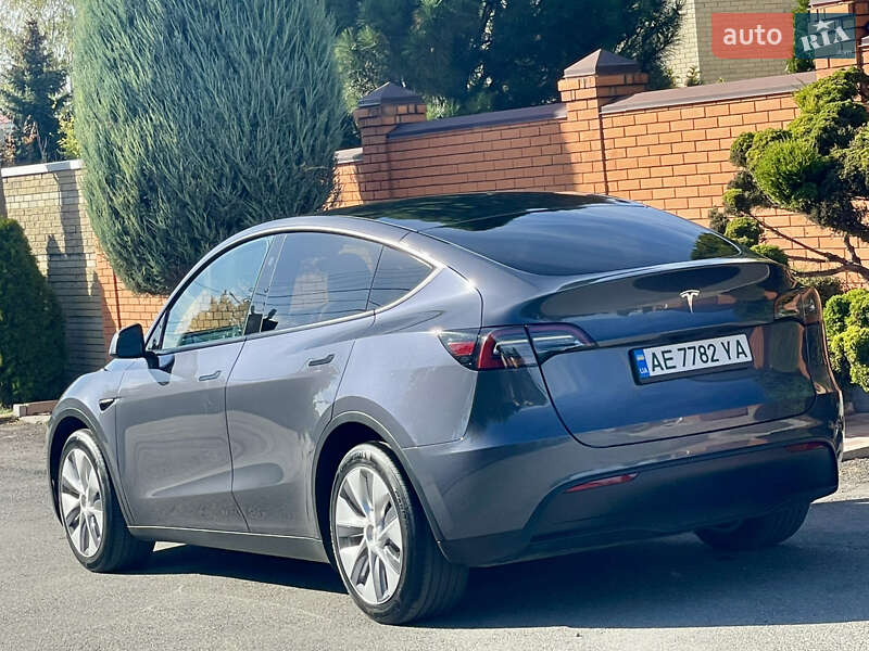 Позашляховик / Кросовер Tesla Model Y 2023 в Дніпрі фото 8 Позашляховик / Кросовер Tesla Model Y 2023 в Дніпрі