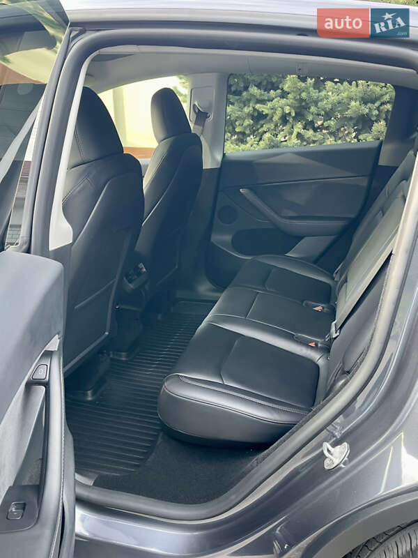 Позашляховик / Кросовер Tesla Model Y 2023 в Дніпрі фото 31 Позашляховик / Кросовер Tesla Model Y 2023 в Дніпрі