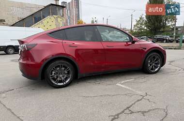 Внедорожник / Кроссовер Tesla Model Y 2024 в 