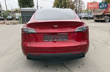 Внедорожник / Кроссовер Tesla Model Y 2024 в 