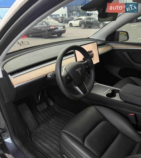 Позашляховик / Кросовер Tesla Model Y 2023 в Львові