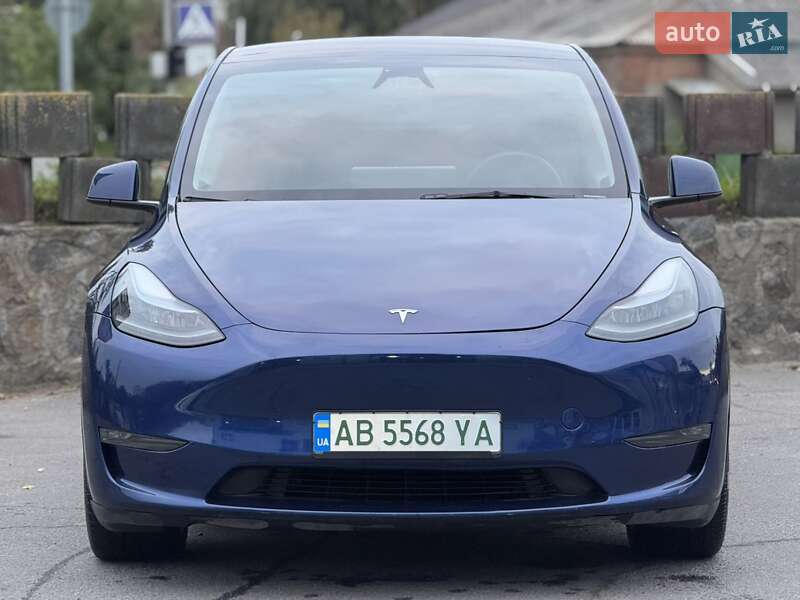 Tesla Model Y 2023