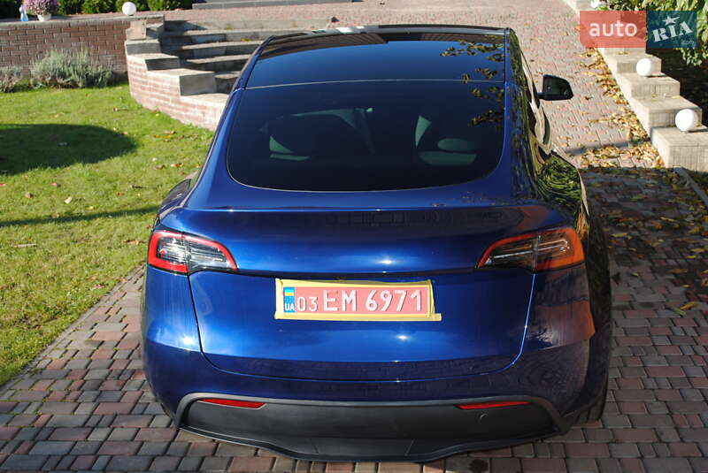 Внедорожник / Кроссовер Tesla Model Y 2024 в Луцке