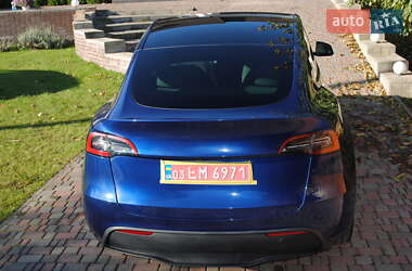 Внедорожник / Кроссовер Tesla Model Y 2024 в 