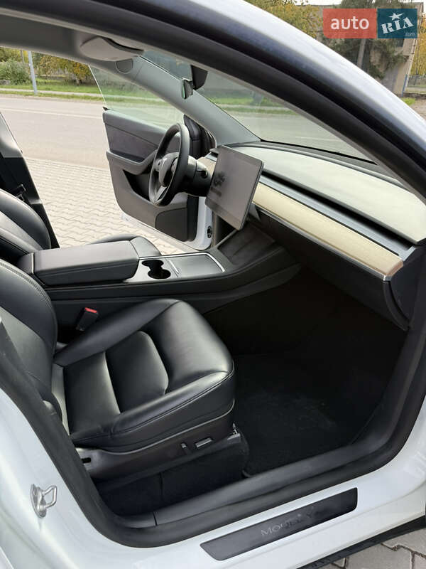 Позашляховик / Кросовер Tesla Model Y 2021 в Виноградові фото 8 Позашляховик / Кросовер Tesla Model Y 2021 в Виноградові