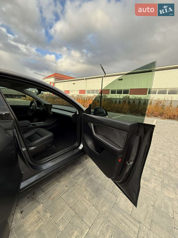 Внедорожник / Кроссовер Tesla Model Y 2021 в Луцке фото 8 Внедорожник / Кроссовер Tesla Model Y 2021 в Луцке