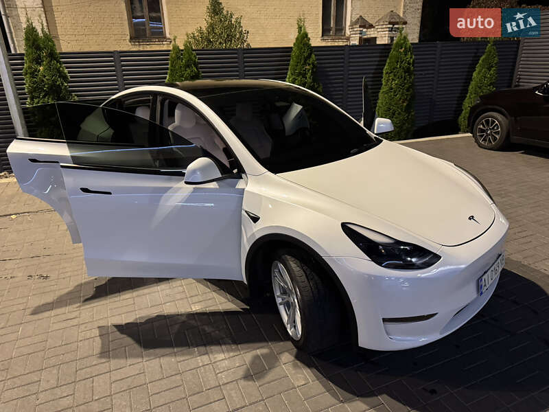 Позашляховик / Кросовер Tesla Model Y 2022 в Черкасах фото 2 Позашляховик / Кросовер Tesla Model Y 2022 в Черкасах