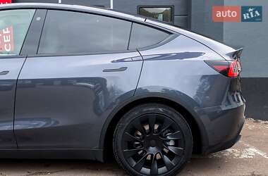 Позашляховик / Кросовер Tesla Model Y 2023 в 