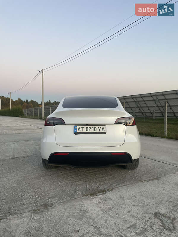 Позашляховик / Кросовер Tesla Model Y 2023 в Богородчанах фото 8 Позашляховик / Кросовер Tesla Model Y 2023 в Богородчанах