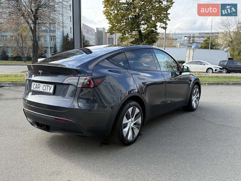 Позашляховик / Кросовер Tesla Model Y 2024 в Києві фото 9 Позашляховик / Кросовер Tesla Model Y 2024 в Києві