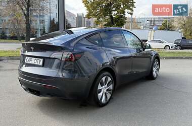 Внедорожник / Кроссовер Tesla Model Y 2024 в 