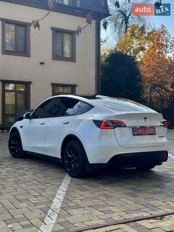 Позашляховик / Кросовер Tesla Model Y 2021 в Кременчуці