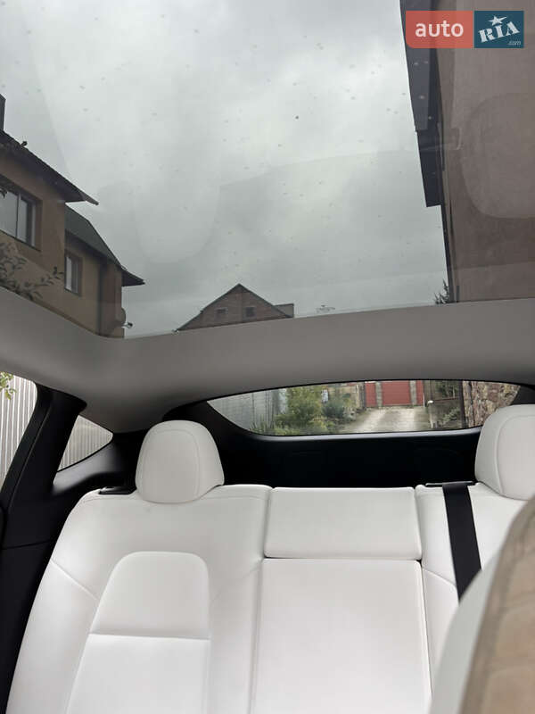 Позашляховик / Кросовер Tesla Model Y 2020 в Тернополі