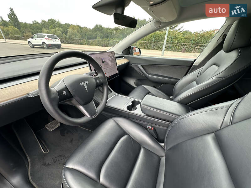 Позашляховик / Кросовер Tesla Model Y 2021 в Києві фото 7 Позашляховик / Кросовер Tesla Model Y 2021 в Києві