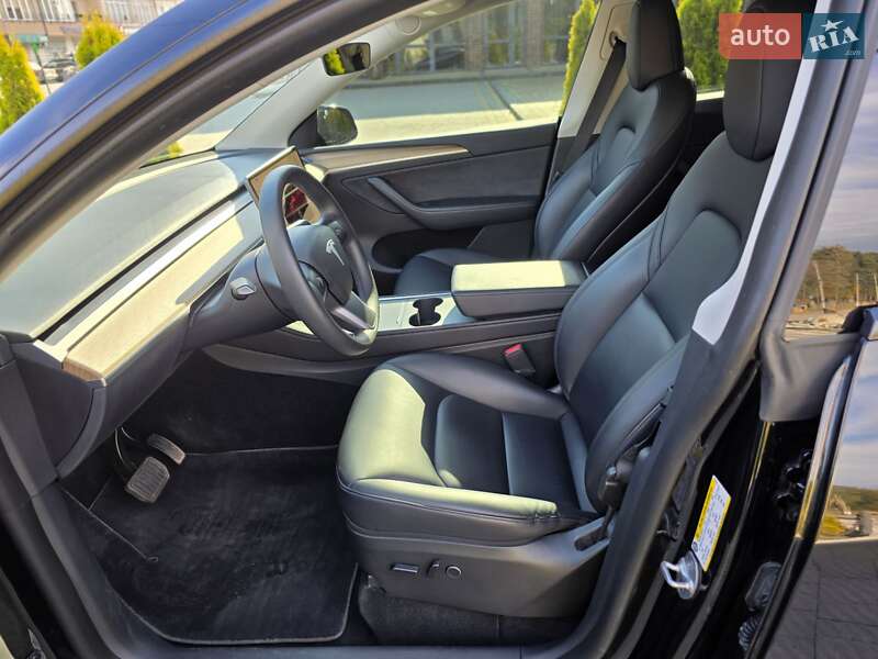Позашляховик / Кросовер Tesla Model Y 2022 в Львові фото 18 Позашляховик / Кросовер Tesla Model Y 2022 в Львові