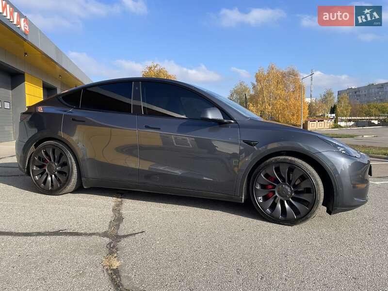 Внедорожник / Кроссовер Tesla Model Y 2022 в Харькове