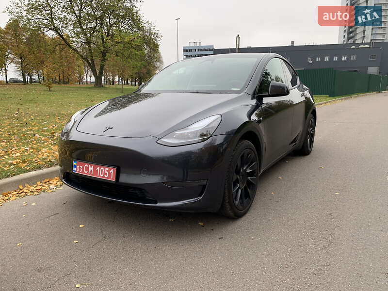 Внедорожник / Кроссовер Tesla Model Y 2024 в Киеве