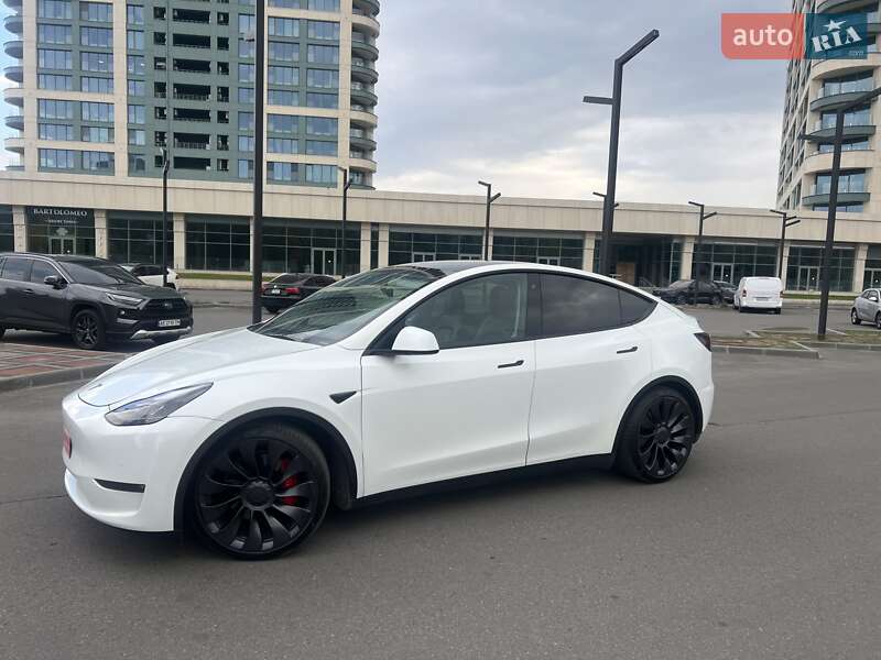 Внедорожник / Кроссовер Tesla Model Y 2021 в Днепре фото 5 Внедорожник / Кроссовер Tesla Model Y 2021 в Днепре