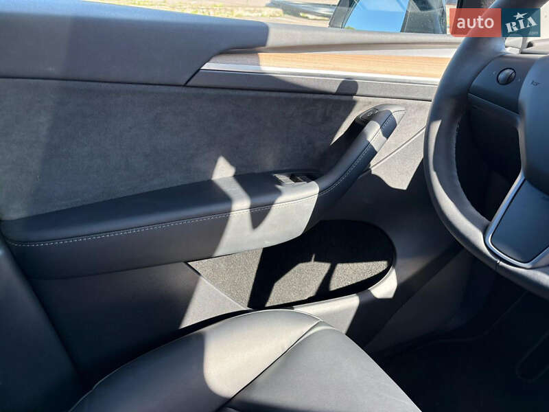 Внедорожник / Кроссовер Tesla Model Y 2022 в Ровно фото 25 Внедорожник / Кроссовер Tesla Model Y 2022 в Ровно