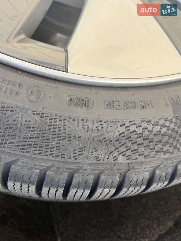 Позашляховик / Кросовер Tesla Model Y 2022 в Києві